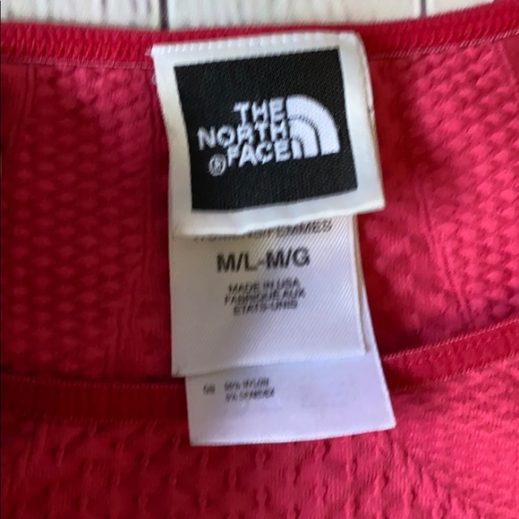The North Face Vaperwick Nylon spandex athletic T - Picture 6 of 11